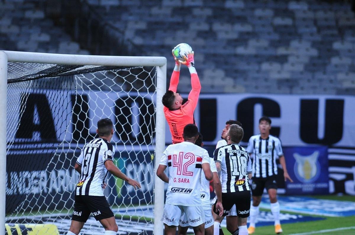 Fotos do duelo entre Atltico e So Paulo, no Mineiro, em Belo Horizonte, pela stima rodada do Campeonato Brasileiro