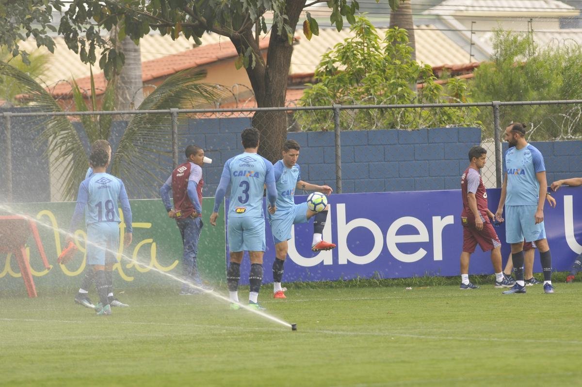 Imagens do treino do Cruzeiro antes do segundo duelo da final da Copa do Brasil, contra o Corinthians, em So Paulo