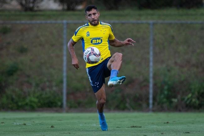 Fotos do treino do Cruzeiro nesta quinta-feira (6/5), na Toca da Raposa II