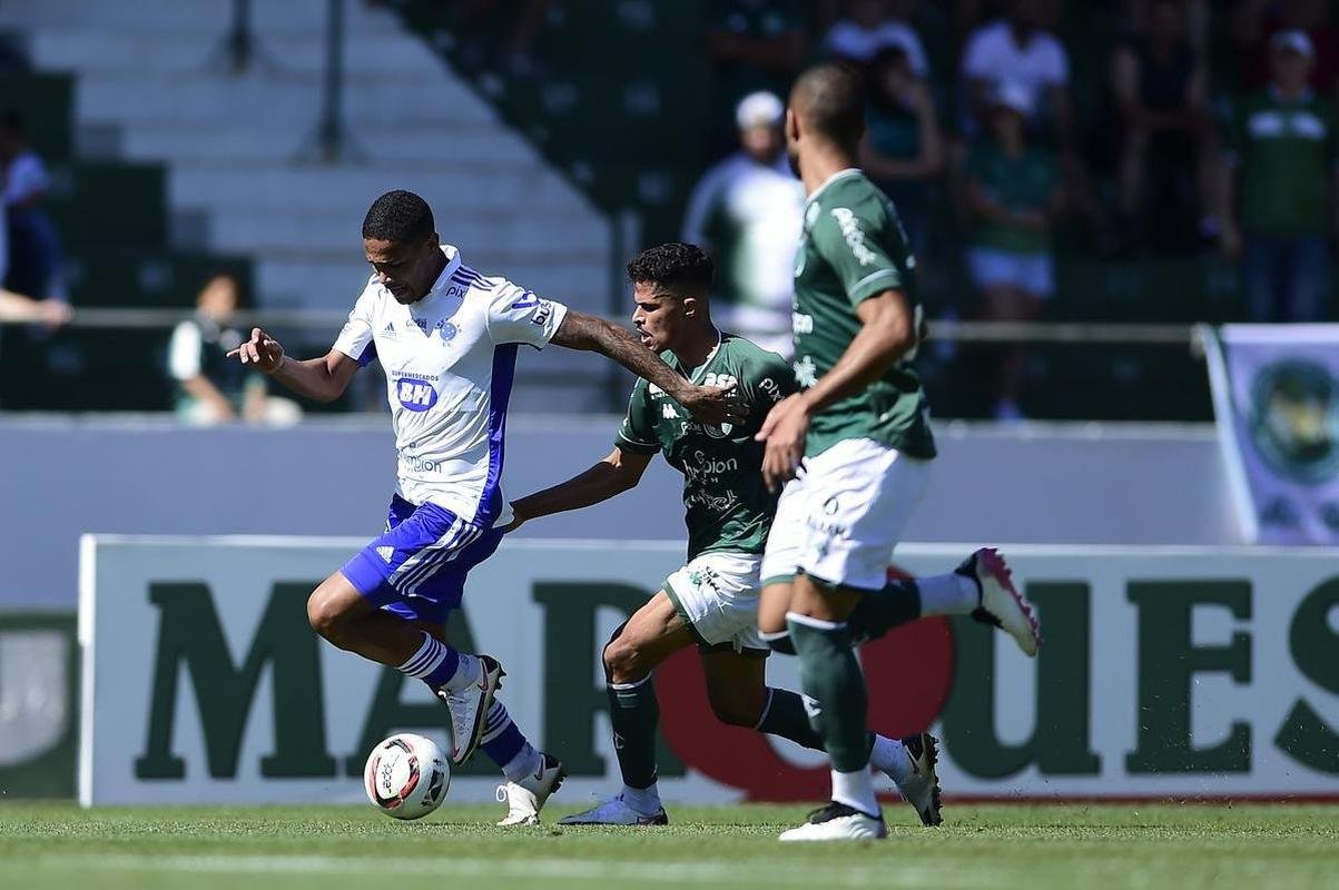 Fotos da derrota do Cruzeiro para o Guarani, por 1 a 0, no Brinco de Ouro, em Campinas, pela 17 rodada da Srie B