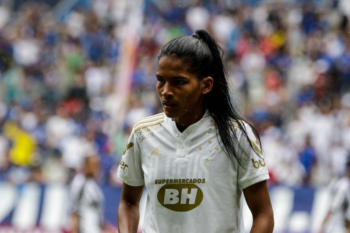 Cruzeiro e Atltico disputaram o ttulo na manh deste domingo no Mineiro 