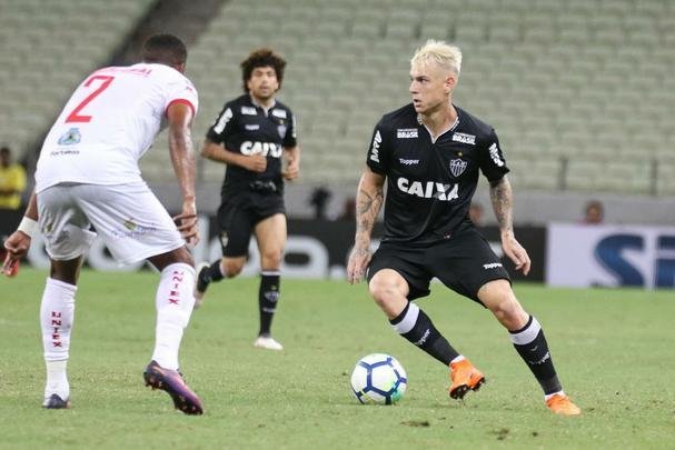 Veja imagens do empate entre Ferroviário-CE e Atlético no Castelão