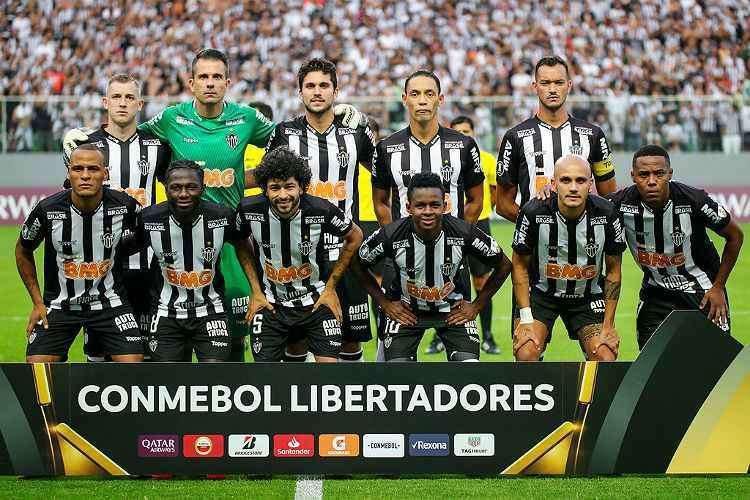 26/02/2019 - Envolvido no caso de atraso na inscrio de jogadores de 21 times na Copa Libertadores, o Atltico correu o risco de ser penalizado desportivamente pela falha cometida pela Confederao Brasileira de Futebol (CBF). Porm, o clube alvinegro foi apenas multado em 15 mil dlares (cerca de R$ 56,2 mil na cotao da poca), valor que foi pago pela CBF. No dia seguinte, o time mineiro eliminou o Defensor-URU e se garantiu na fase de grupos da competio continental.