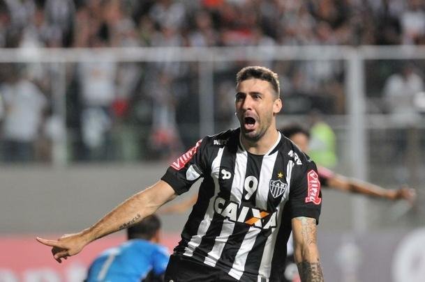 Atltico marcou gol sobre o Del Valle logo aos trs minutos, com Pratto, e explodiu Independncia