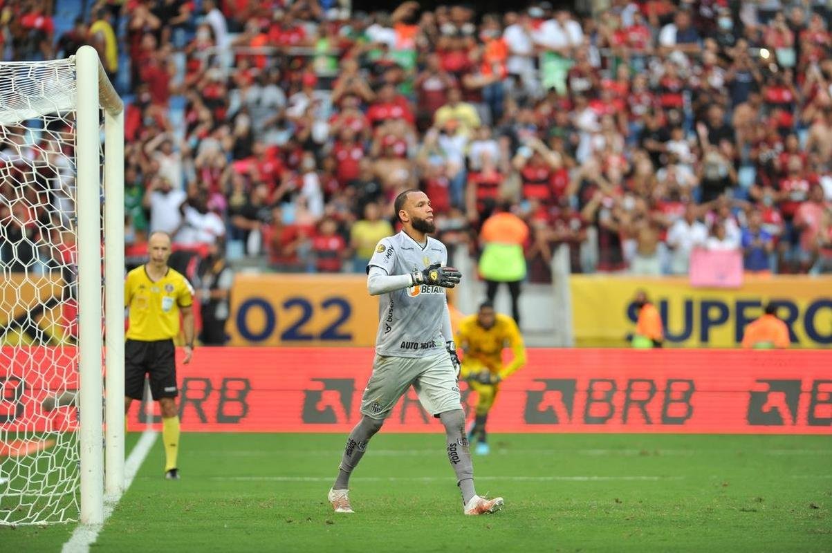 Fotos da vitria do Atltico sobre o Flamengo por 8 a 7 na deciso por pnaltis da final da Supercopa do Brasil, na Arena do Pantanal, em Cuiab. Everton foi o grande heri do Galo ao pegar a cobrana que resultou na conquista
