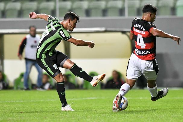 América e Oeste duelaram na noite desta terça-feira, no Independência, em jogo válido pela 11ª rodada da Série B do Campeonato Brasileiro
