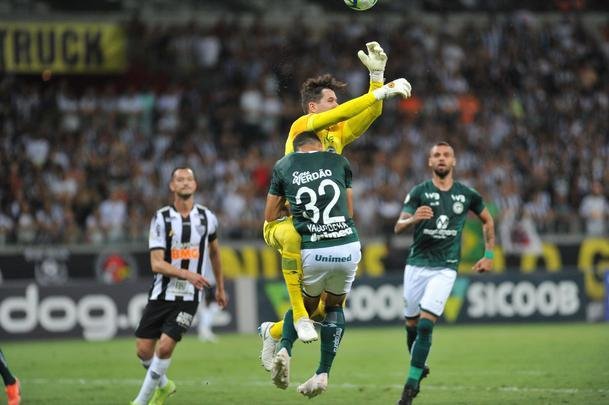 Atltico enfrentou o Gois em jogo do Campeonato Brasileiro