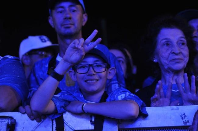 Nonato e Leandro, ex-laterais do clube, durante papo com o pblico de Conselheiro Lafaiete na Caravana do Cruzeiro