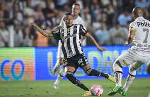 Fotos do jogo entre Santos e Atltico na Vila Belmiro, em Santos, pela 30 rodada do Campeonato Brasileiro