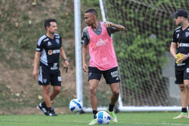 Ainda sem Arana, Atltico teve treino na Cidade do Galo, nesta segunda-feira (8), para o confronto com o Palmeiras pela Copa Libertadores.