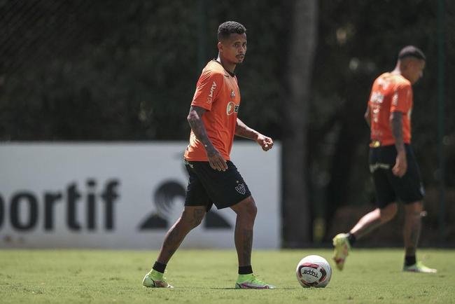 Atl�tico segue prepara��o para o cl�ssico; veja fotos