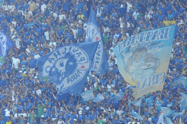 Fotos da torcida do Cruzeiro, no Mineiro, na partida contra a Ponte Preta pela 13 rodada da Srie B do Campeonato Brasileiro. Mineiro recebeu grande pblico mais uma vez
