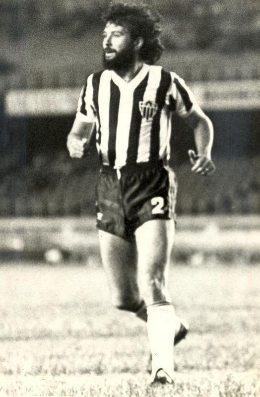 Walter Olivera (1983 a 1985): zagueiro uruguaio fez oito gols em 72 jogos pelo Atlético