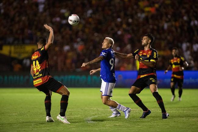 Cruzeiro foi batido pelo Sport por 3 a 1 na Ilha do Retiro pela Série B
