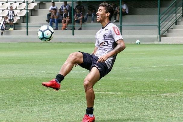 Marcos Rocha - o Atltico renovou o contrato do lateral-direito at o fim de 2019 e emprestou o jogador para o Palmeiras em troca de Rger Guedes. A troca vai durar por uma temporada