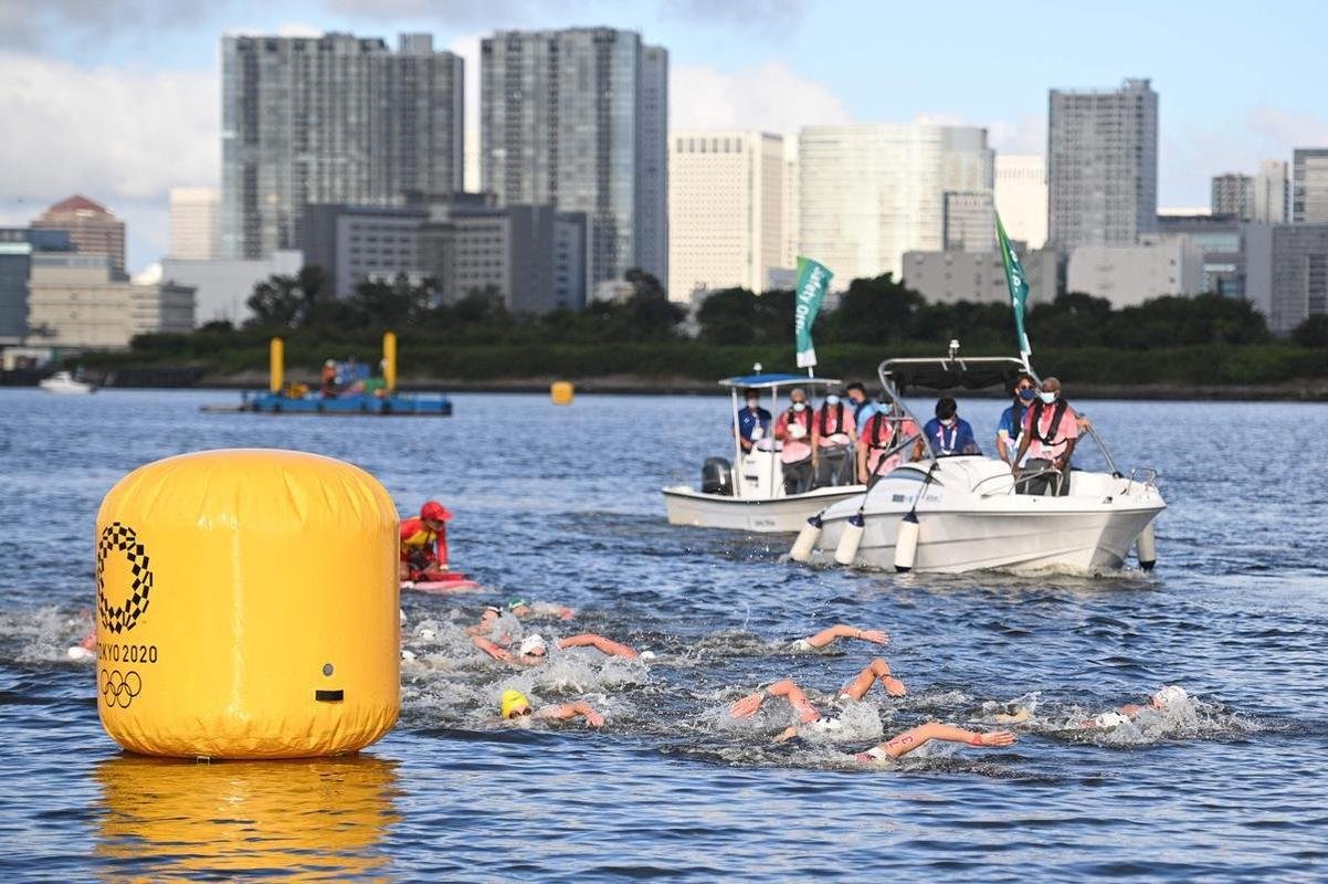 Ana Marcela Cunha fatura o ouro na prova de 10km da maratona aqutica em Tquio