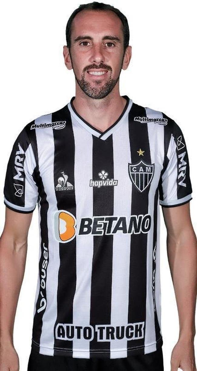 8 - Diego Godín (zagueiro)