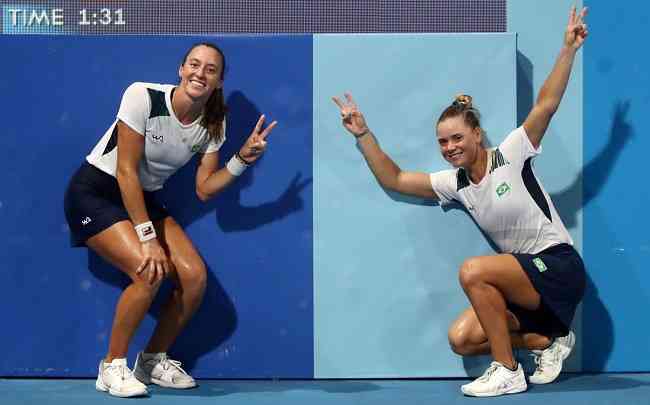 Brasileiras vo encarar nas quartas de final a forte parceria norte-americana formada por Bethanie Mattek-Sands e Jessica Pegula