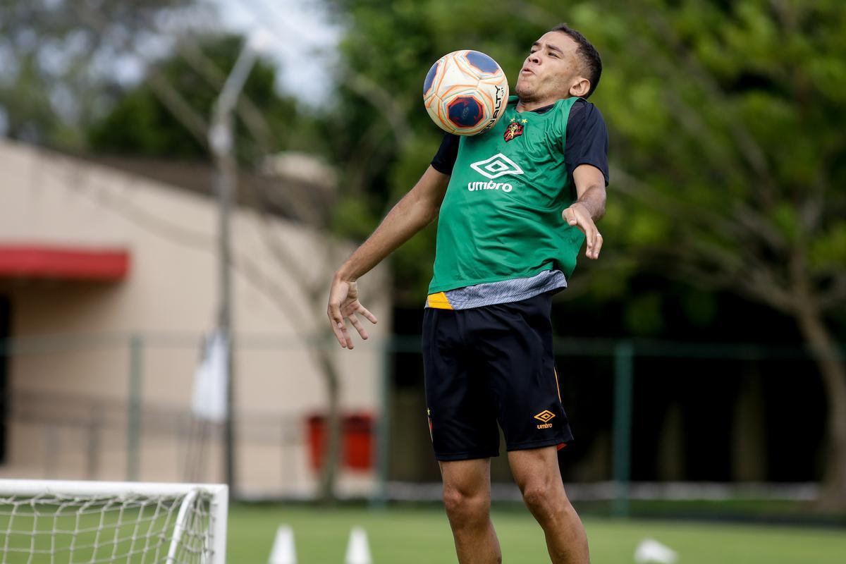 Nesta quinta-feira, sob o comando do treinador Daniel Paulista, Sport realizou primeiro trabalho ttico aps retorno s atividades