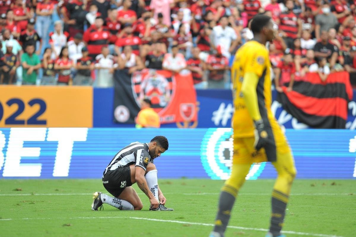 Fotos do empate por 2 a 2 entre Atltico e Flamengo na final da Supercopa do Brasil, na Arena Pantanal, em Cuiab