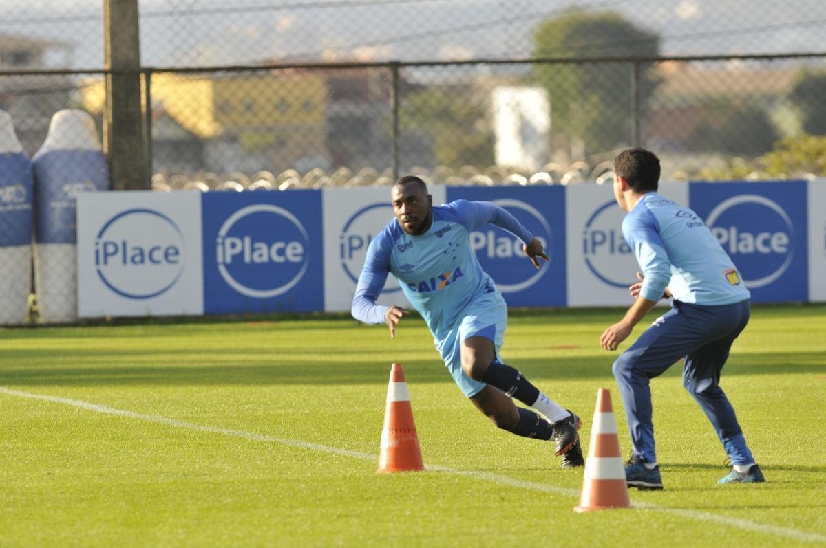 Imagens do treino do Cruzeiro desta quinta-feira, 12 de julho, na Toca da Raposa II