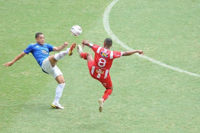 Jogo no Horto na manh deste domingo, vlido pelo Mineiro, foi bastante disputado 