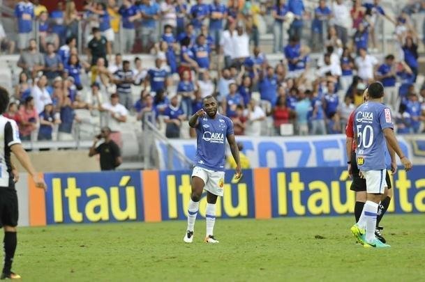 Confira detalhes da nova terceira camisa lanada pelo Cruzeiro