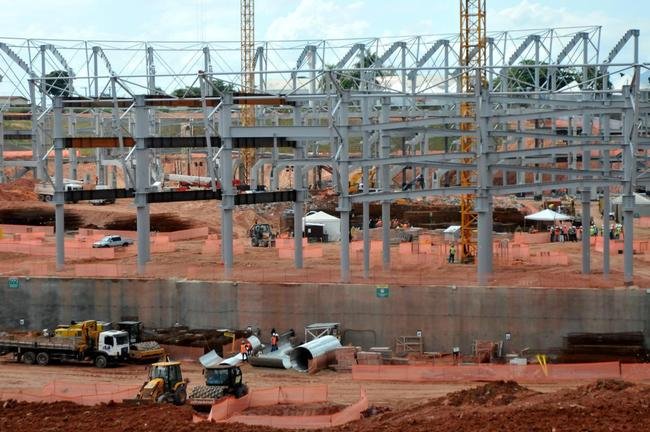 Arena MRV completa um ano de obras neste 20 de abril de 2021. Veja como est� o andamento da constru��o do est�dio do Atl�tico, que tem previs�o de ficar pronto em outubro de 2022. Ser�o 46 mil lugares, 2.333 vagas de estacionamento, 40 bares e 80 camarotes. O empreendimento fica no bairro Calif�rnia, em Belo Horizonte. (Fotos de Gladyston Rodrigues/EM/D. A Press)