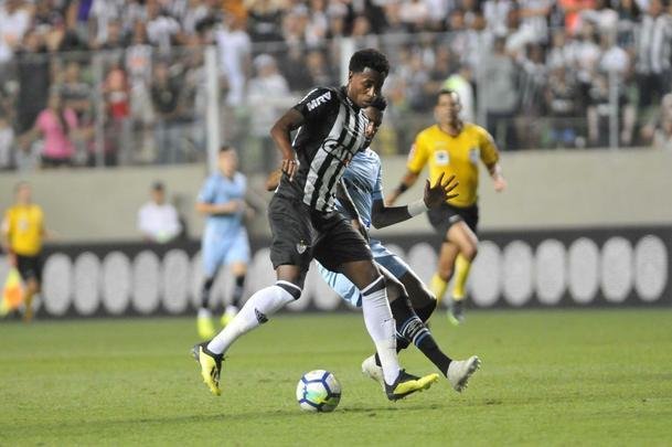 Denilson: atacante de 23 anos contratado em junho e assinou com o Galo por cinco anos. Até aqui, fez oito jogos, apenas um como titular. No período, ele recebeu dois cartões amarelos. O centroavante perdeu espaço com a chegada de Levir Culpi.