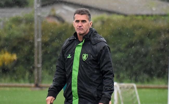 Técnico Vagner Mancini promoveu mudanças na escalação do América para enfrentar o Internacional pelo Brasileirão
