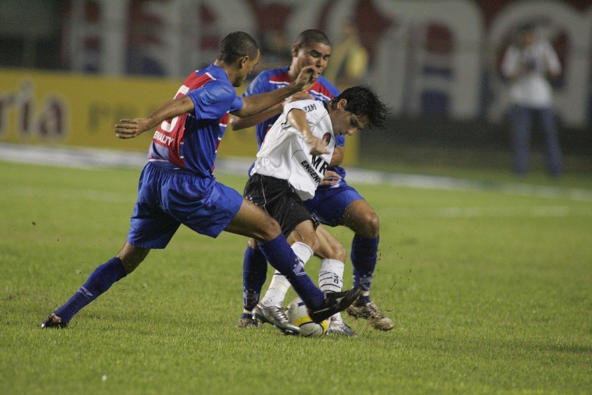 O jogo de volta aconteceu em 19 de abril, no Castelo. O Galo venceu por 3 a 1 e garantiu a classificao graas ao gol marcado como visitante. Danilinho, Marinho e Z Antnio fizeram pelo Galo, enquanto Finazzi descontou.