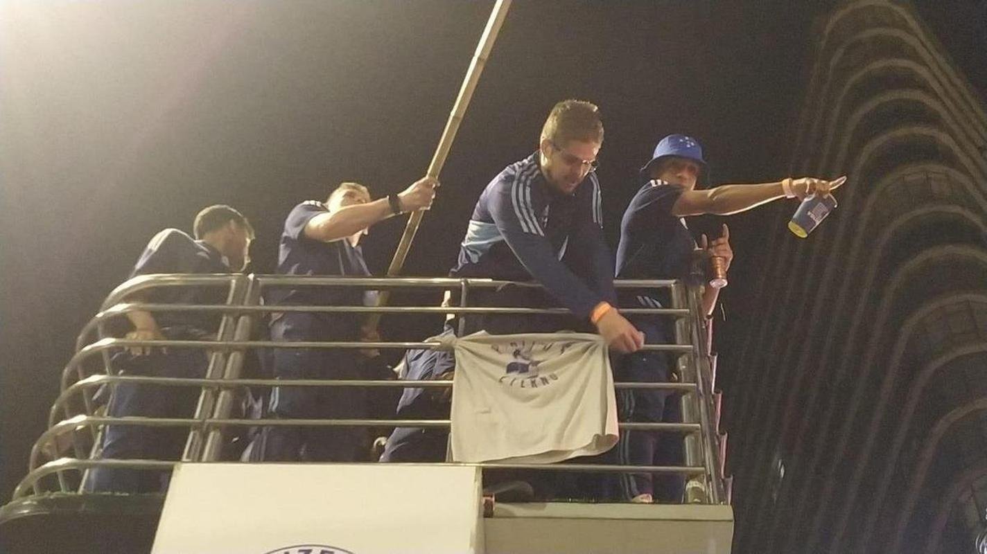 Festa do Cruzeiro na Praa 7 de Setembro, em Belo Horizonte, em comemorao ao acesso  Srie A do Campeonato Brasileiro de 2023