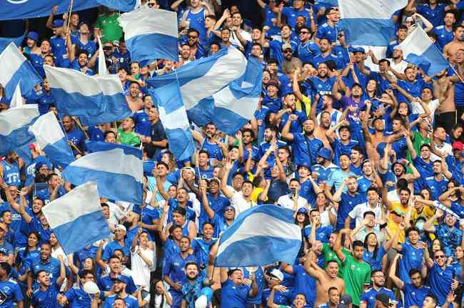 8. Cruzeiro 1 x 0 Grêmio - 21,831 fans, in Independência, for the 6th day of Serie B;  Income of BRL 610,879.00