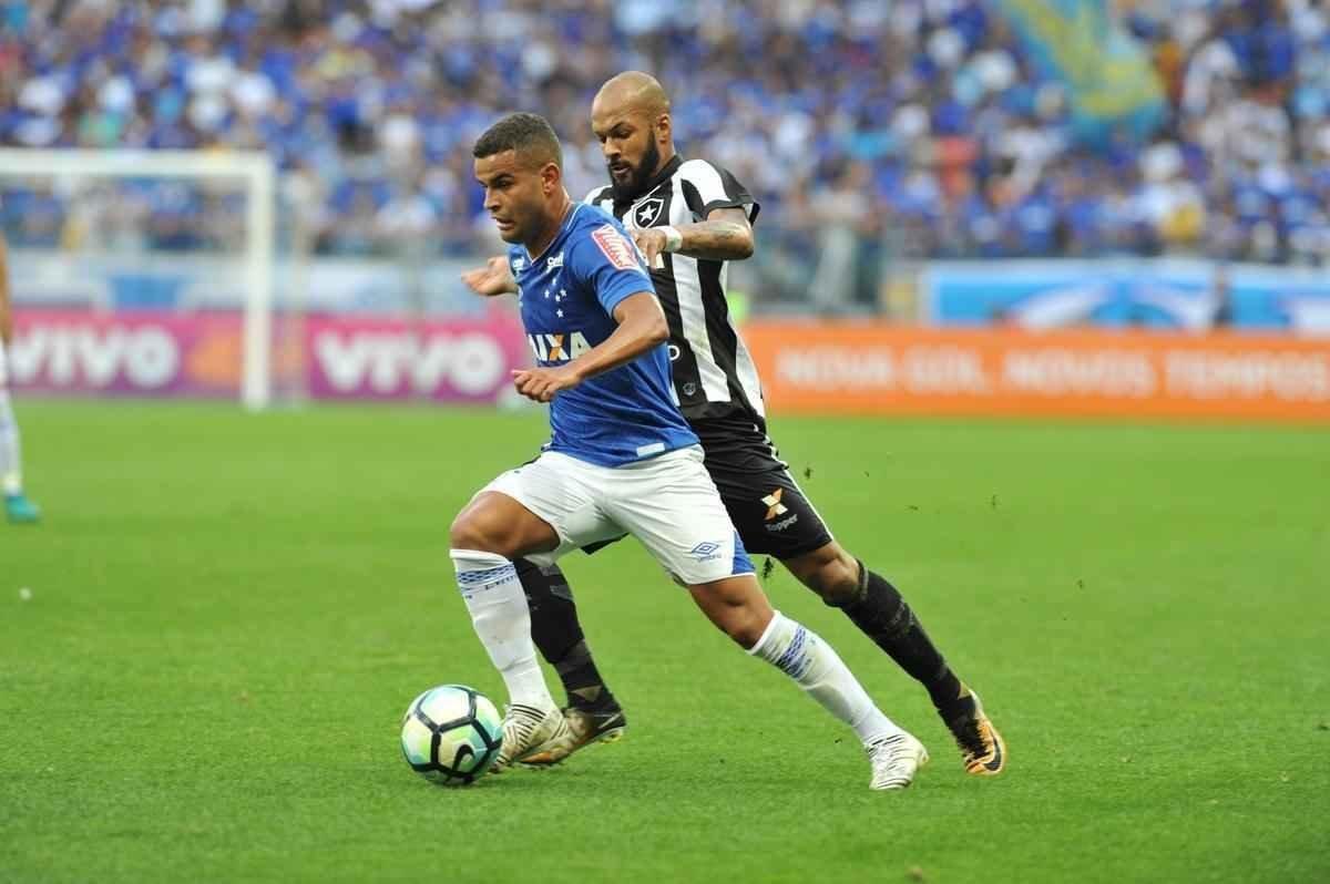 Imagens do jogo entre Cruzeiro e Botafogo, pela 19 rodada do Brasileiro, no Mineiro