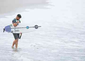Brasileiro ficou a dois centésimos do primeiro lugar na etapa do México do Circuito Mundial de Surfe