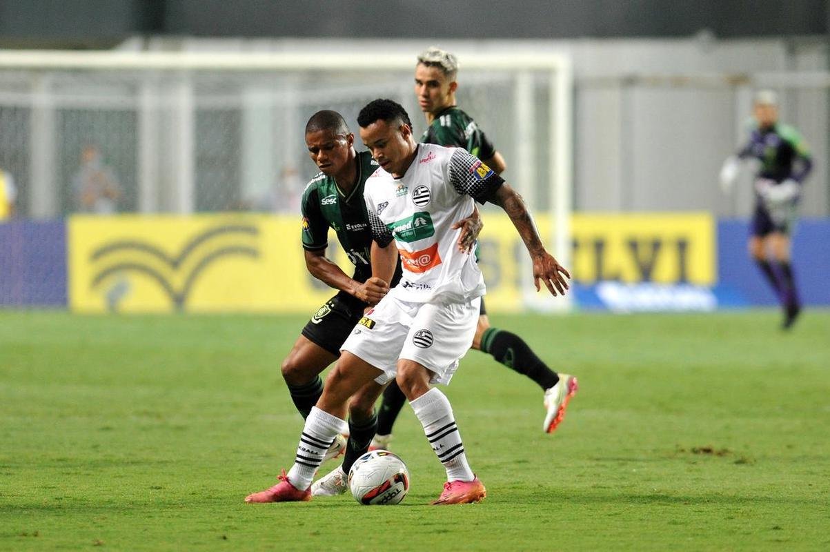 Fotos de Amrica x Athletic, no Independncia, pelo Campeonato Mineiro