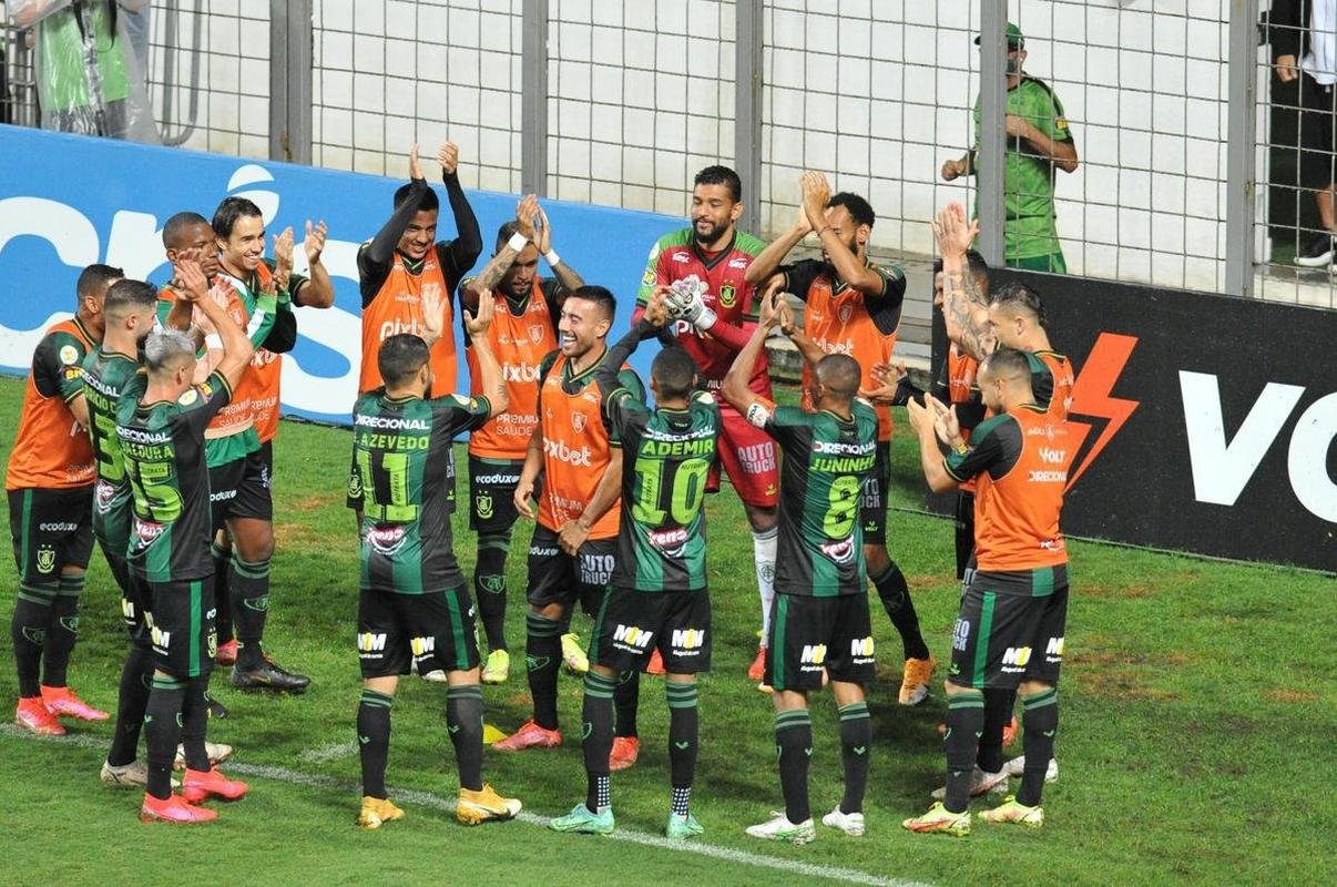 Fotos da vitria do Amrica sobre a Chapecoense, por 3 a 0, no Independncia, pela 35 rodada do Campeonato Brasileiro