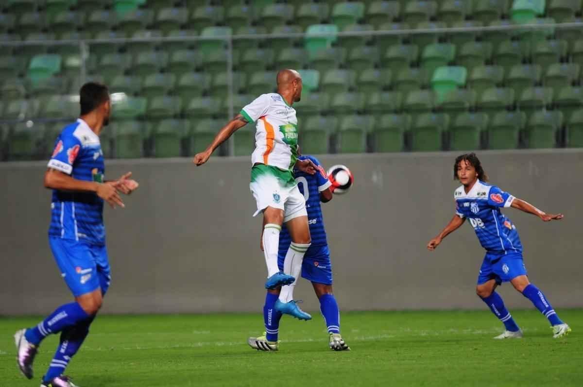 Imagens do jogo entre Amrica e URT, pelo Campeonato Mineiro, no Independncia