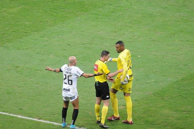 Atltico e orinthians se enfrentaram no Mineiro, neste domingo (24), em jogo vlido pela 19 rodada da Srie A do Campeonato Brasileiro.