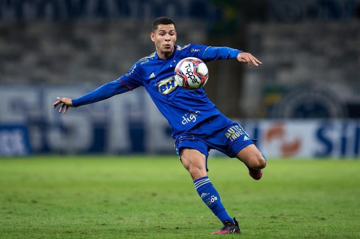 #19 Matheus Pereira, lateral-esquerdo, 20 anos - 1,05 milho de euros
