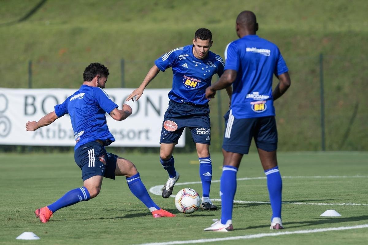 Em Atibaia, Cruzeiro iniciou preparao para o duelo diante da Ponte Preta