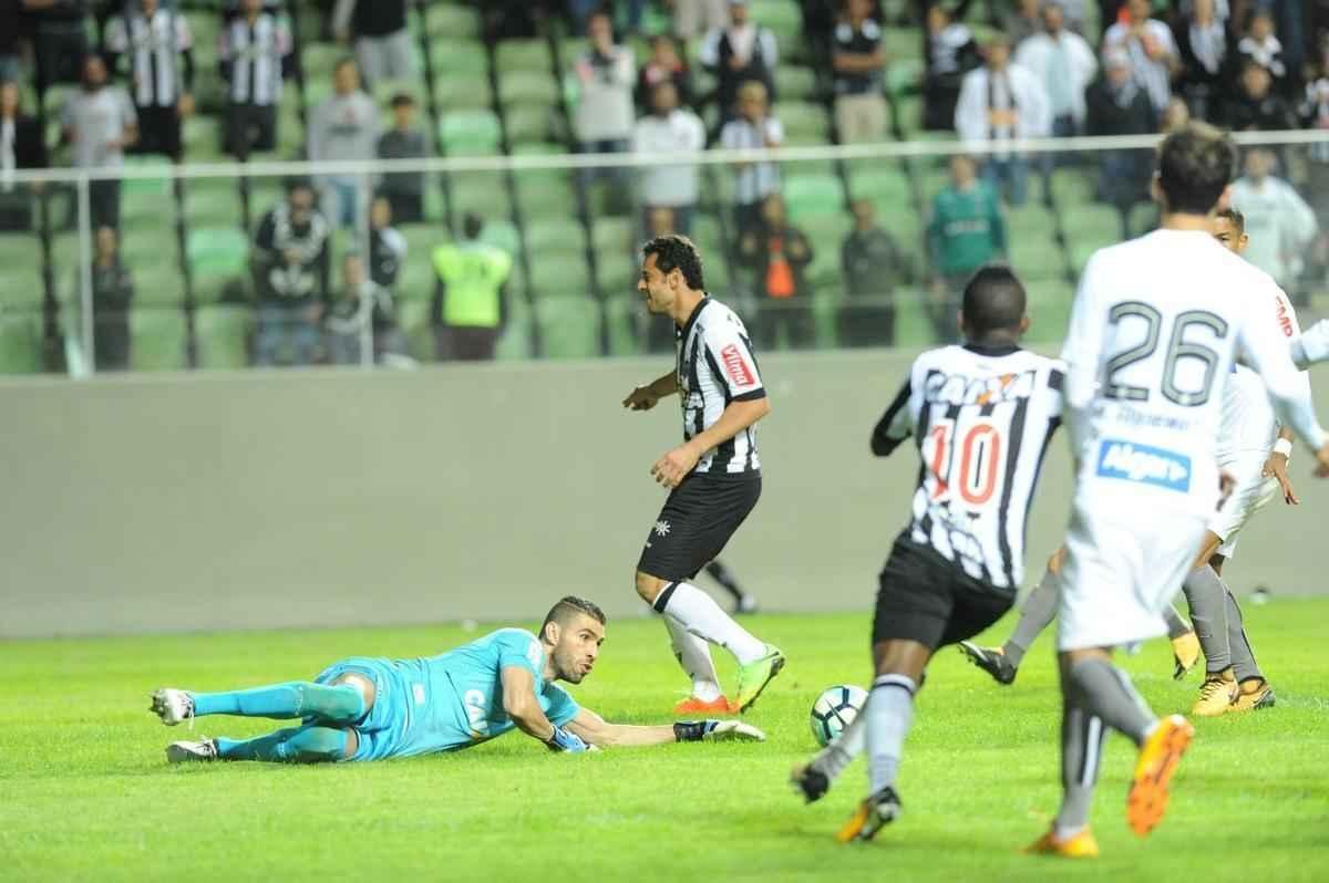 Atltico e Santos se enfrentaram, no Independncia, pela 13 rodada do Campeonato Brasileiro