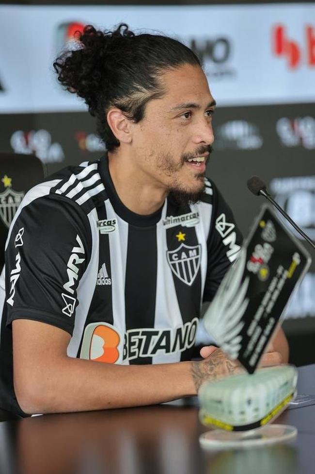 Zagueiro uruguaio Mauricio Lemos, de 27 anos, foi apresentado como reforo do Atltico nesta sexta-feira (17/2), na Cidade do Galo.