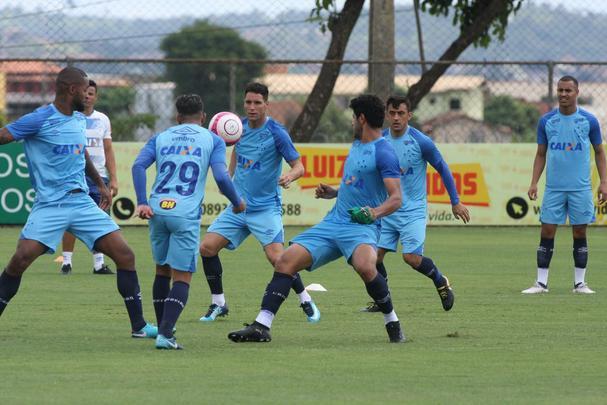 Imagens do treino do Cruzeiro nesta segunda-feira, 19 de fevereiro, na Toca da Raposa II