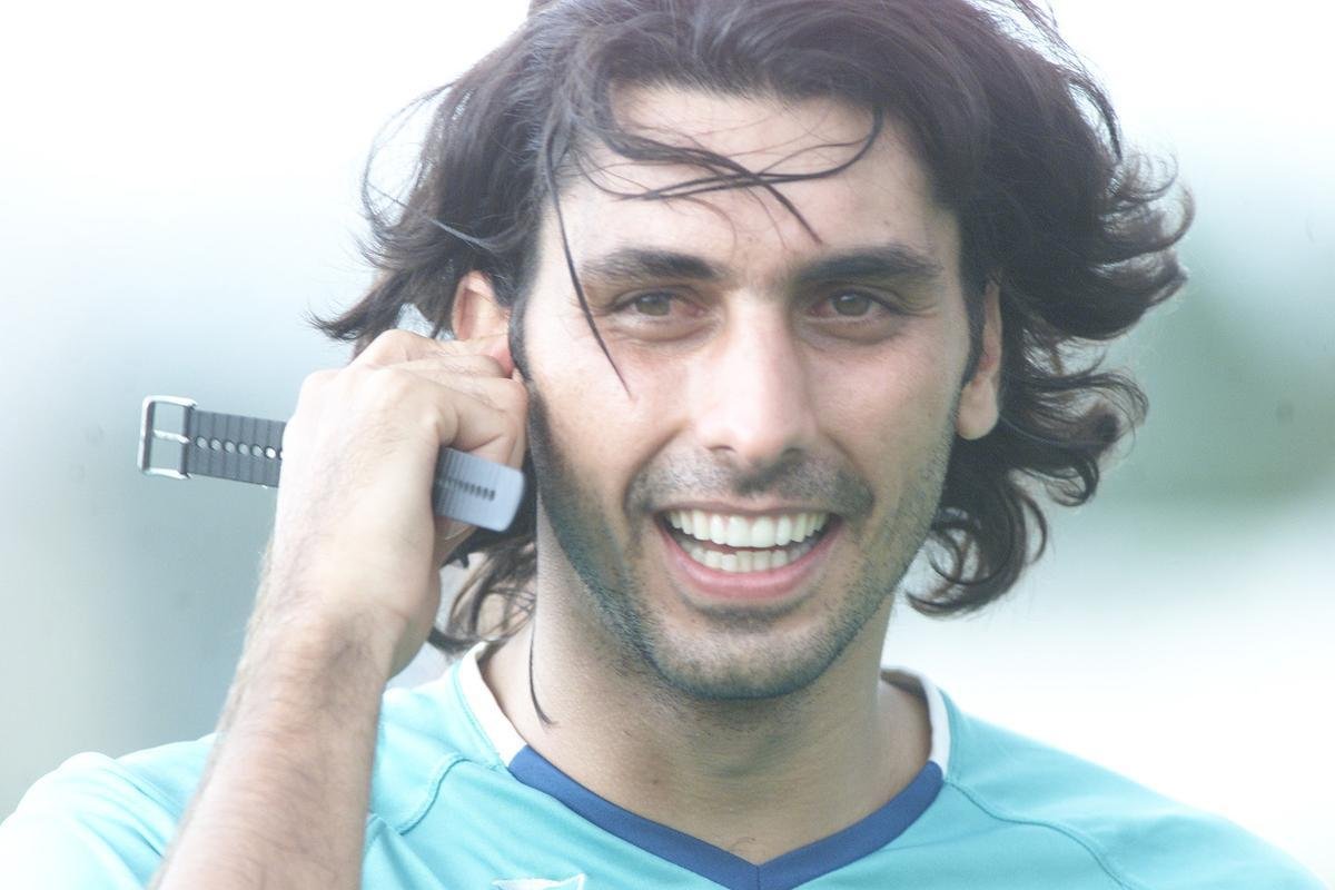 Lateral-esquerdo Athirson (Flamengo: 1996-2000, 2002-2003, 2004 / Cruzeiro: 2005 e 2009): 281 jogos por Flamengo (40 gols) e 42 jogos por Cruzeiro (5 gols)