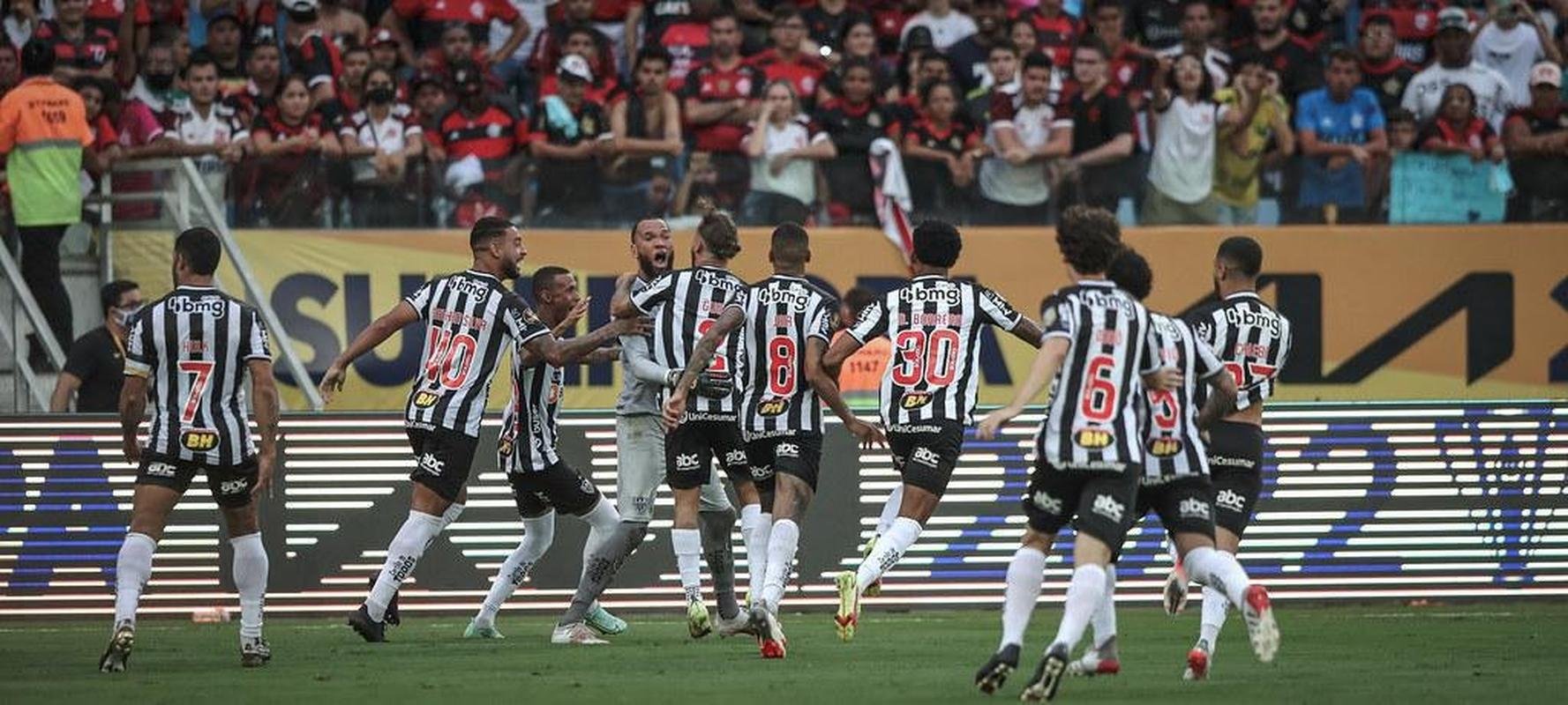 2022 - Atltico 2 (8) x (7) 2 Flamengo: Supercopa do Brasil, disputada na Arena Pantanal