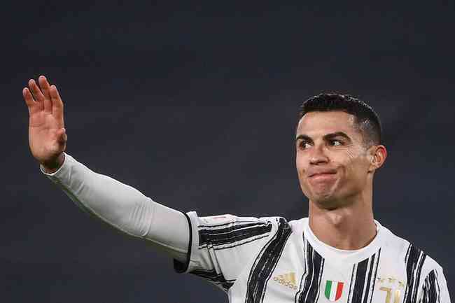 Cristiano Ronaldo se torna a 1ª pessoa a atingir 500 milhões de
