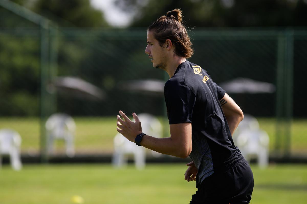 Nesta quinta-feira, sob o comando do treinador Daniel Paulista, Sport realizou primeiro trabalho ttico aps retorno s atividades