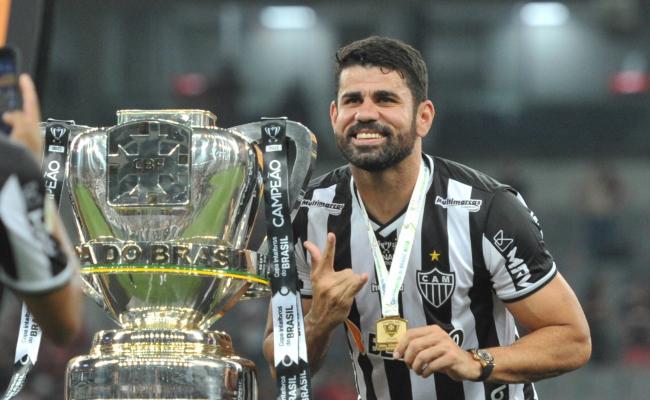 Diego Costa foi campeo do Brasileiro e da Copa do Brasil com o Atltico