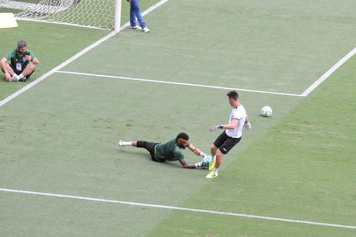 Imagens do jogo entre Atltico e Coritiba, pela 27 rodada da Srie A do Campeonato Brasileiro, no Mineiro